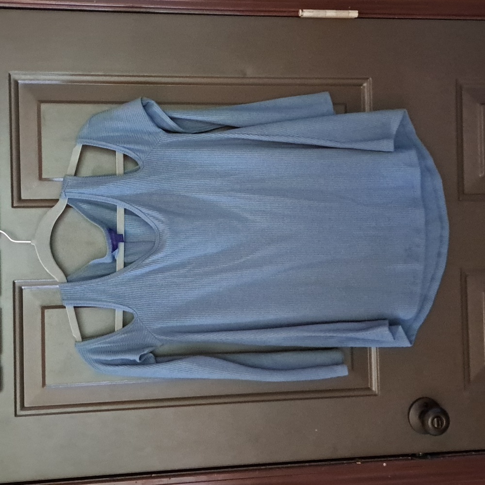 Aeropostale moss green cold-shoulder tunic